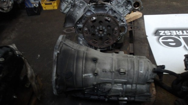 [GY�RI BONTOTT] BMW - AUTOMATA V�LT� F01/F02 750I